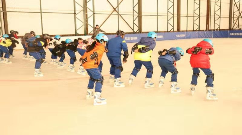北京怀柔：首个可移动皇冠体育比分官网真冰场助力2022年北京冬奥会